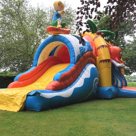 chateau gonflable plage